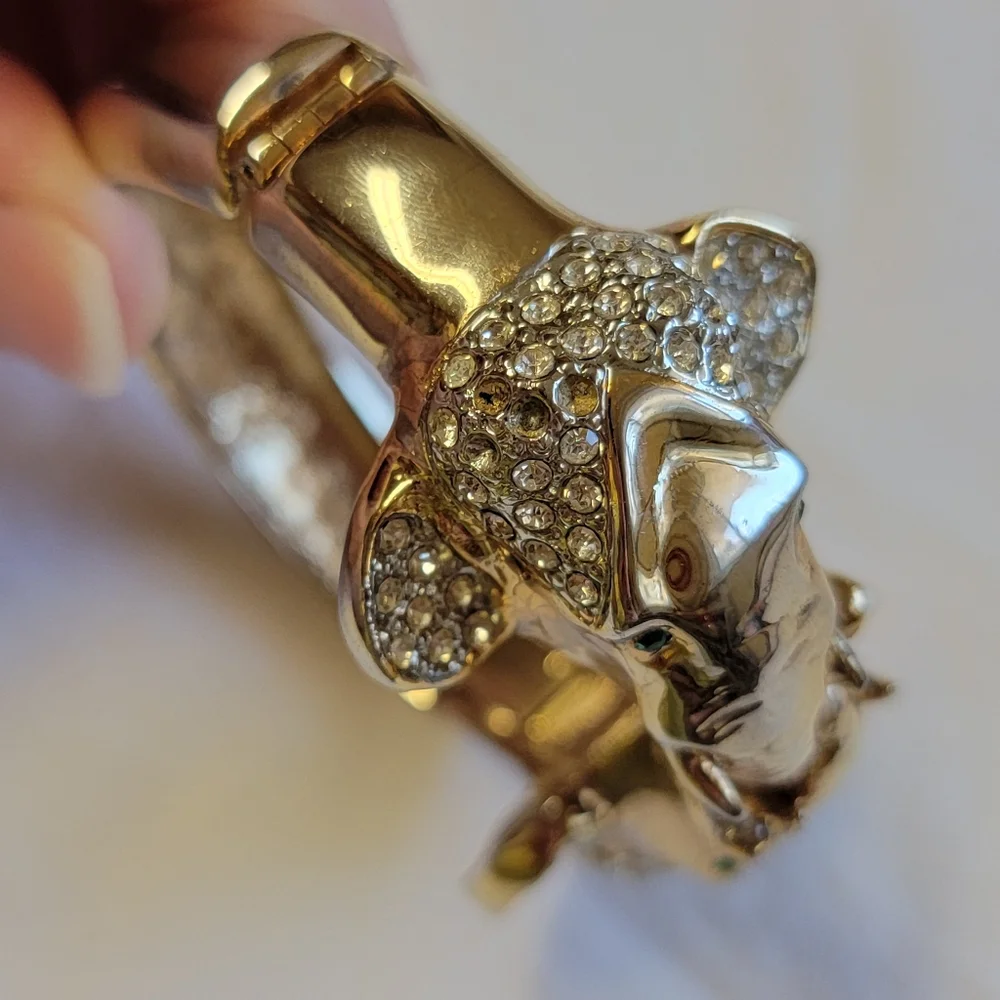 Vintage Double Elephan Bracelet Gold Tone Hinge Open Emerald Green Eyes
